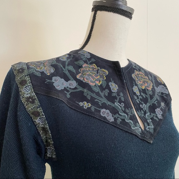Vintage 70s Hand-painted Suede and Knit Sweater - Picture 4 of 7